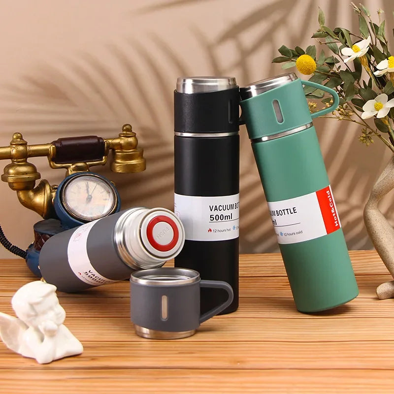 Gourde isotherme avec tasse